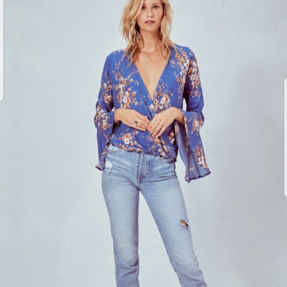 LOVESTITCH low cut wrap style top